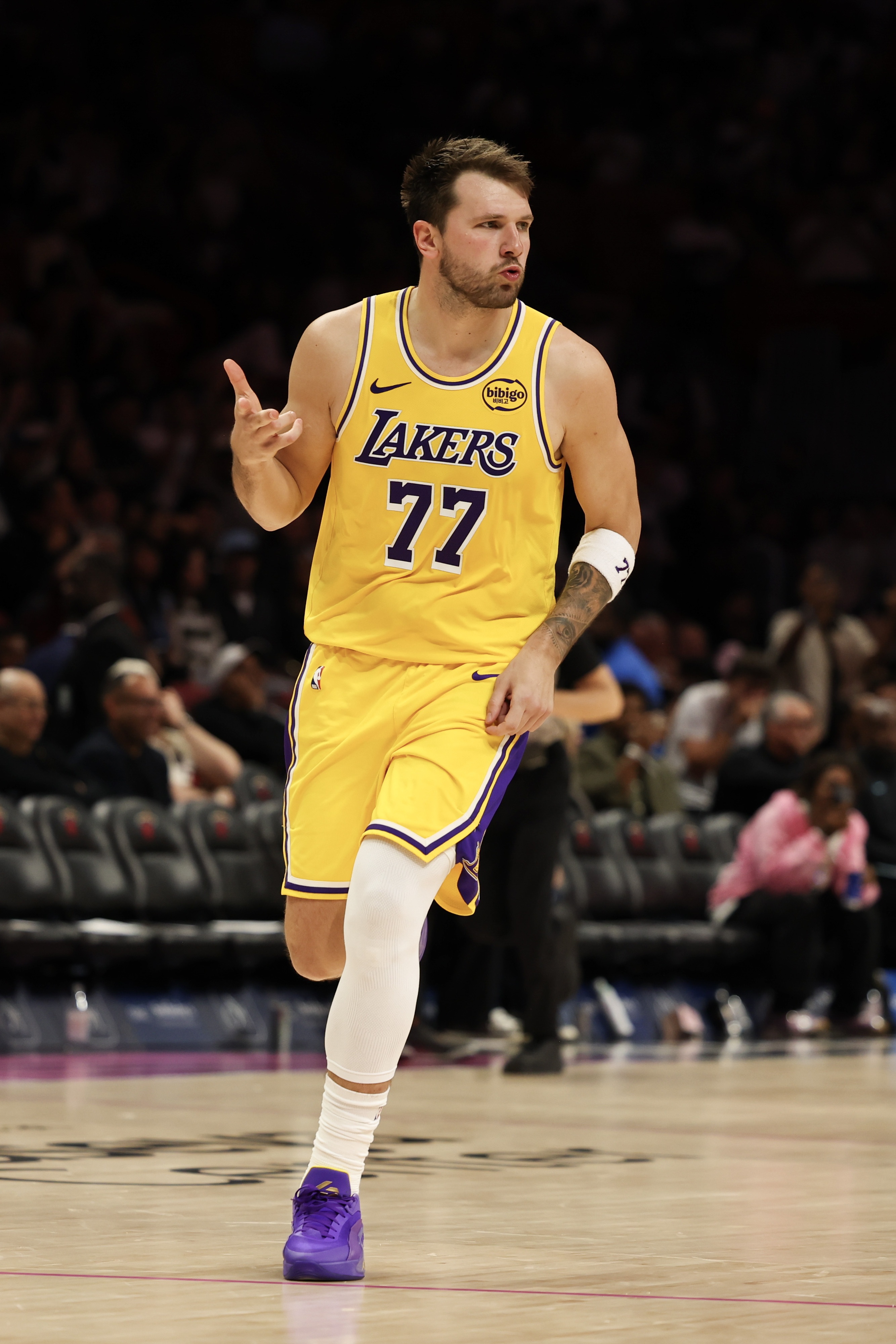 v站体育-历史40+场次排行榜前15一览：詹杜库登均在列 东契奇能超越几个？